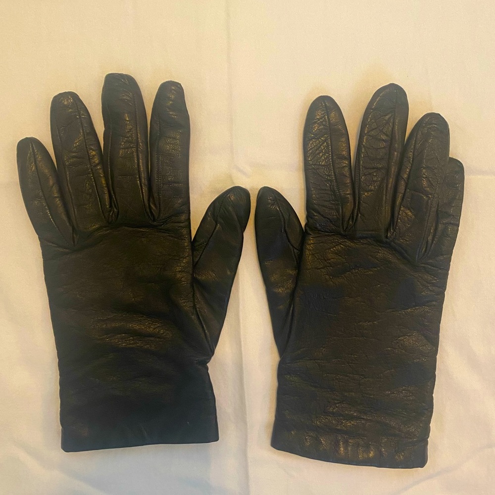 Sak’s Fifth Avenue, leather gloves, 7.5, black, cashmere-lined.